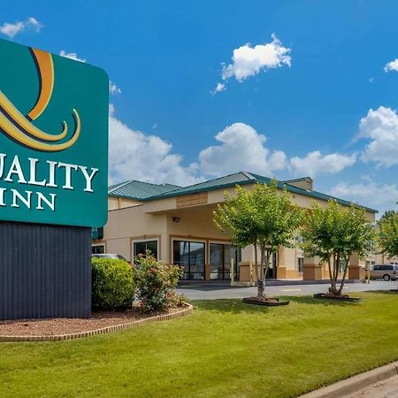 Quality Inn Auburn Campus Area I-85 Exterior foto