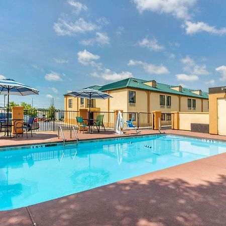 Quality Inn Auburn Campus Area I-85 Exterior foto