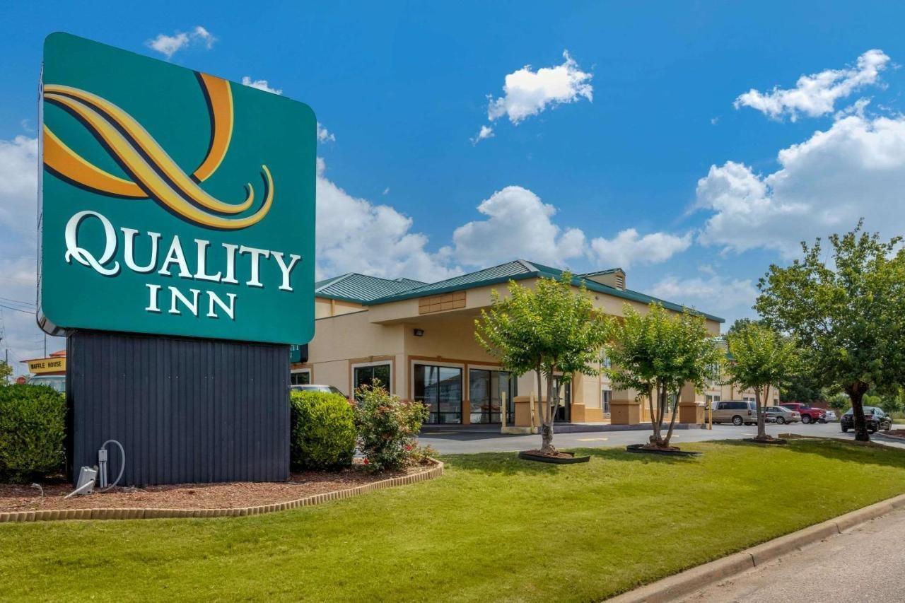 Quality Inn Auburn Campus Area I-85 Exterior foto