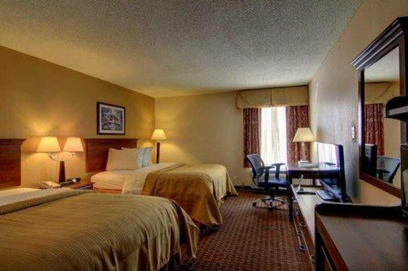 Quality Inn Auburn Campus Area I-85 Exterior foto